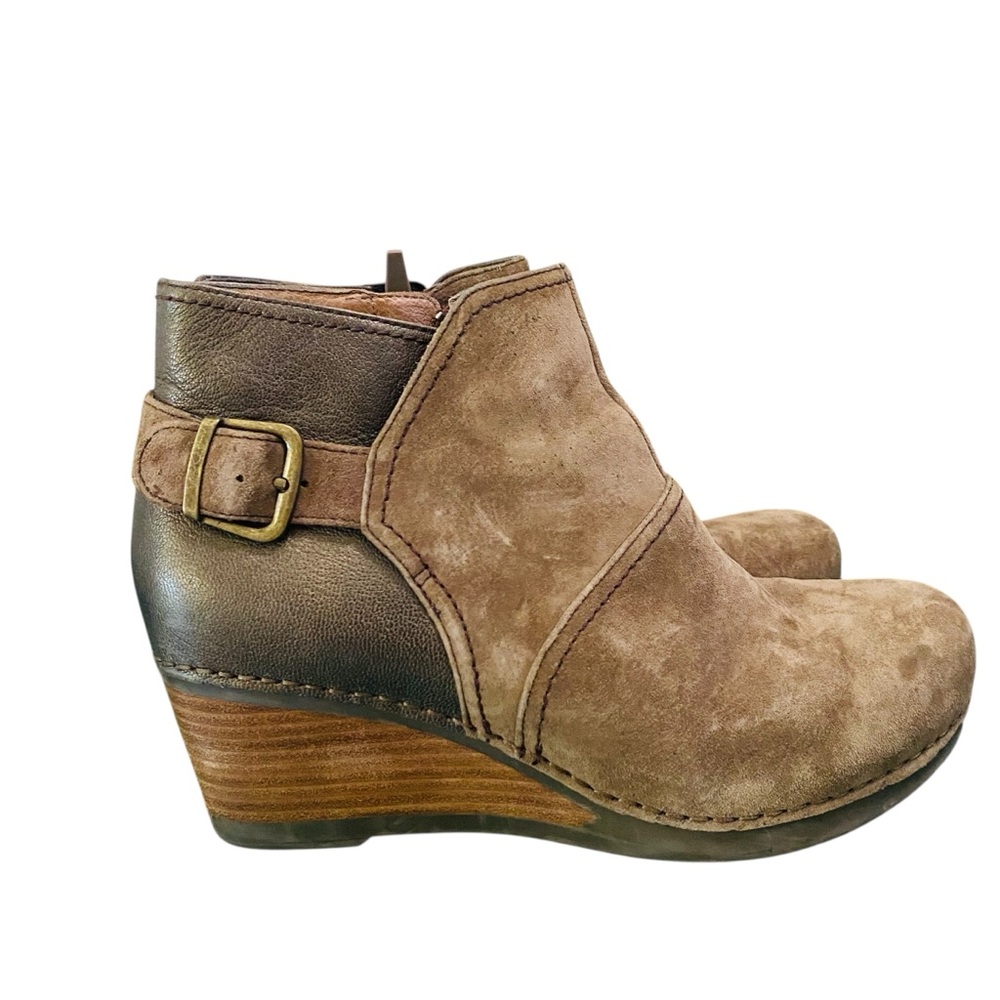 Dansko Shirley Wedge Ankle Bootie In Taupe Nubuck Leather - Picture 4 of 11